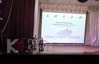 Кримських школярів змушують прославляти російських окупантів