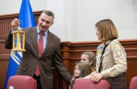 Різдвяні дива Київради: Екопарк Осокорки - громаді, пільги - підприємцям, а гроші на культуру - приматам