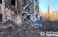 На Херсонщині від обстрілів загинула жінка. Семирічна дитина і чоловік поранені
