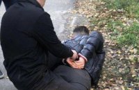 На Київщині слідчого поліції спіймали на хабарі у 4000 доларів