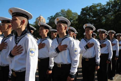 Военно-морскому лицею, переехавшему из Севастополя в Одессу, нужна помощь