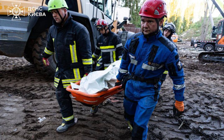 ​Кількість жертв російського удару у Києві зросла. Серед загиблих – діти