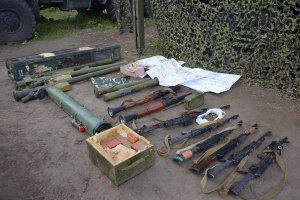 Силовики изъяли у боевиков три танка, три установки «Град», четыре бронированные машины