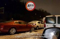 На проспекті Перемоги в Києві відбулося одночасно сім ДТП