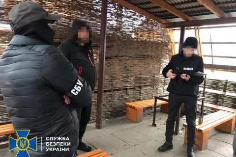 Во Львовской области задержали банду наемных вымогателей