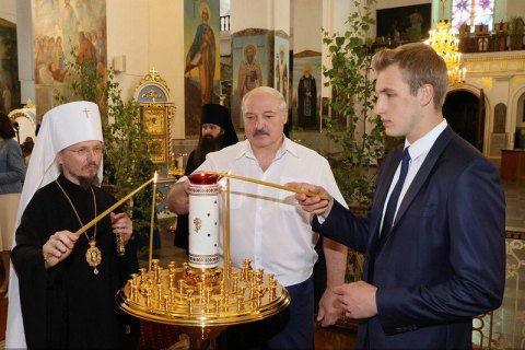 Лукашенко заявив, що у патріарха Варфоломія почали просити томос для Білорусі