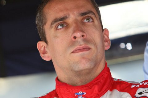 Бывший пилот Формулы 1 впал в кому после аварии на этапе IndyCar