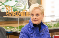 Вдова сенатора США Маккейна прибыла в Украину в качестве наблюдателя на выборах 