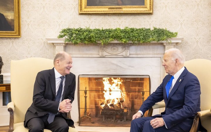 Конгрес США повинен надати фінансову допомогу Україні, – Шольц під час зустрічі з Байденом