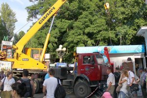 Вслед за снегом из Киева уберут и МАФы