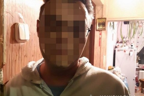 В Киеве задержали мужчину, который с ножом нападал на прохожих