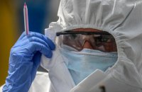 За добу в Україні зафіксовано 2430 нових випадків COVID-19