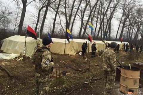 Люди Семенченко прекратили блокировать топливный терминал в Новоград-Волынском