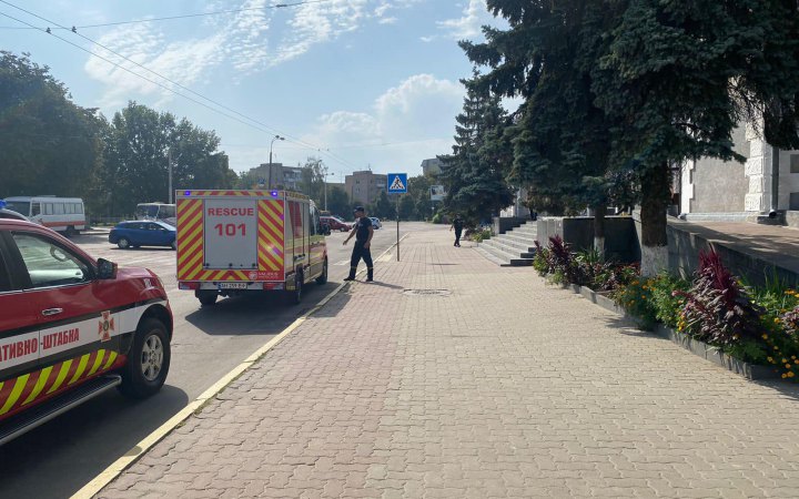 У багатьох містах України аноніми заявили про замінування