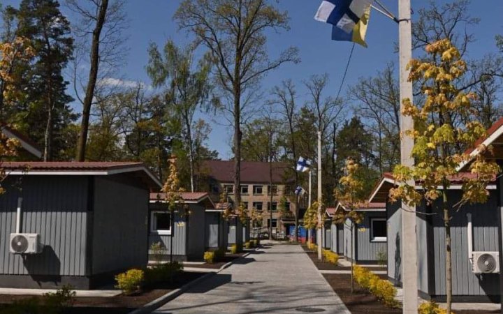 В Ірпені відкрили модульне містечко, яке розраховане на півтори сотні людей