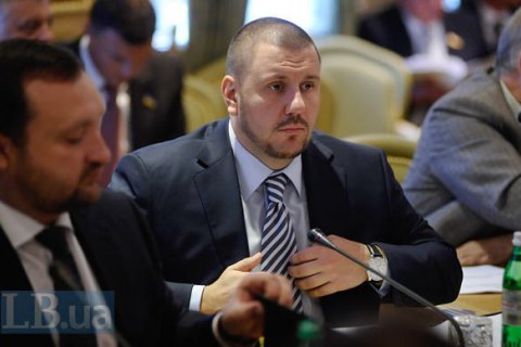Суд заарештував 300 млн грн, які з "Укрзалізниці" хотіла стягнути компанія Клименка