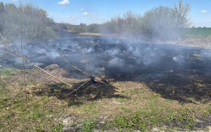 Російський вертоліт обстріляв Сумщину некерованими ракетами