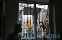 «Я досі боюся багатоповерхівок». Як минув рік потерпілих від обвалу в Дрогобичі