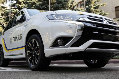 Mitsubishi сделала Нацполиции скидку на служебные автомобили