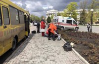 Россияне открыли огонь по школьному автобусу, вывозившему людей из Попасной