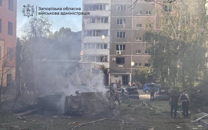 Росіяни атакували Запоріжжя КАБами, є загиблі і поранені (оновлено)