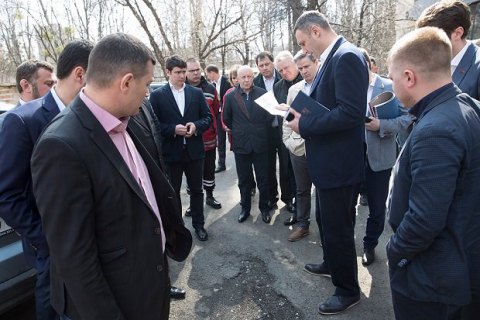 Компании, которые некачественно сделали ремонт дорог, больше не будут подрядчиками, - Кличко