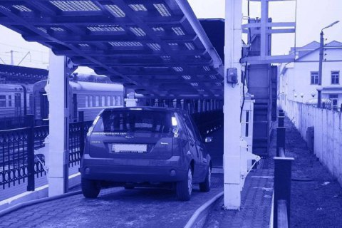 "Укрзализныця" восстанавливает курсирование вагонов-автомобилевозов 