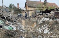 ​Унаслідок ворожих обстрілів Донеччини пошкоджені будинки і господарські споруди, є загиблі і поранені  