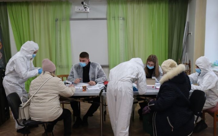 На Харківщині залишаються невпізнаними понад 400 тіл людей, яких вбили росіяни
