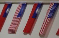 Командувач ВМС Тайваню відвідає США, — Reuters