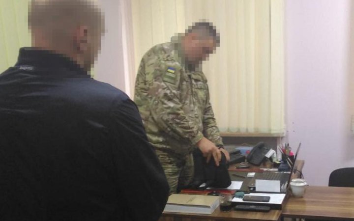 ​Працівники ДПС і ДМС зі спільниками переправляли за кордон чоловіків, які тікали від мобілізації, - Нацполіція