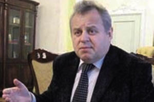 Кандидат в депутаты после провала на выборах отобрал у школьников подаренные им компьютеры 