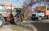 Під час ворожого обстрілу Херсона тяжко поранені двоє комунальників