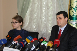Кабмин и Раду призвали рассмотреть вопрос о некомпетентности руководства Минздрава