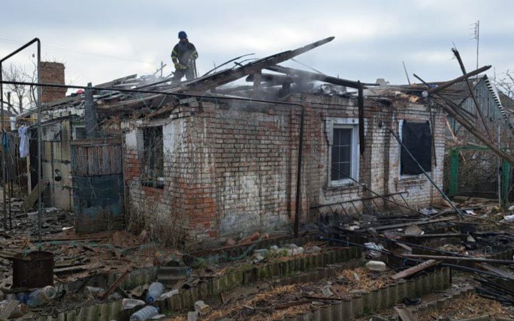 Ворог обстріляв Нікополь з важкої артилерії