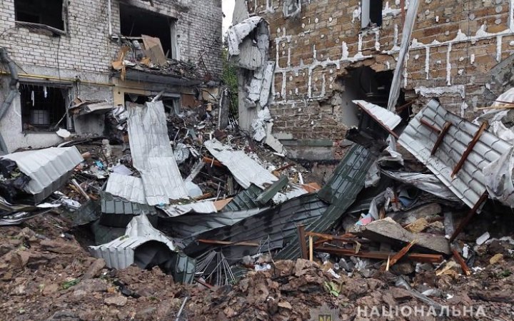 Зранку окупанти обстріляли Миколаївщину, пошкоджені житлові будинки, є постраждалі