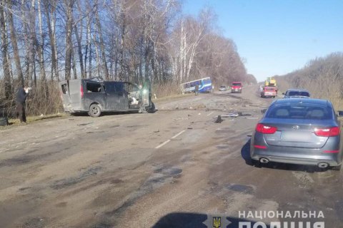 Возле Сум произошло ДТП с рейсовым автобусом, трое погибших