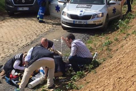 Під час одноденних велоперегонів Париж-Рубе від зупинки серця помер велогонець