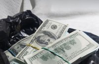 Посадовця ЗСУ і його спільників підозрюють у вимаганні 2,2 млн доларів хабарів