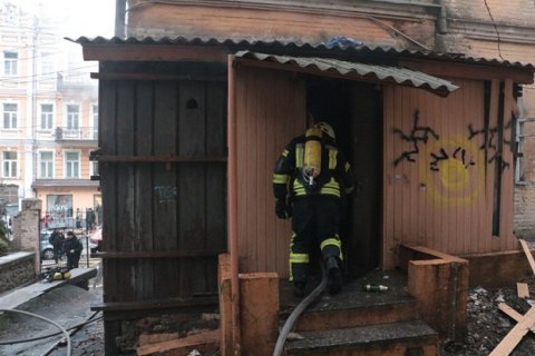 В центре Киева произошел пожар в нежилом доме на Софиевской