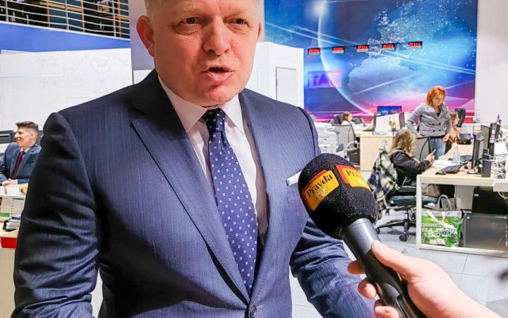 Експремʼєр Словаччини погрожує припинити Україні військову допомогу. Він може повернутися до влади на виборах цього року