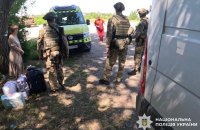 З прифронтової Нікопольщини вдалось евакуювати ще двох жінок