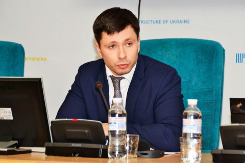 “Укрпочте” передали международную экспресс-доставку EMS 