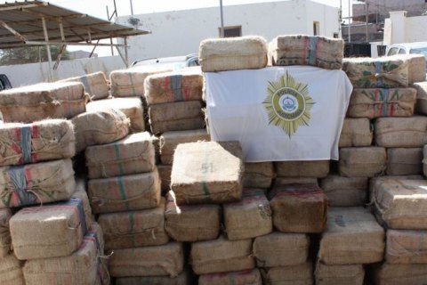 Власти Кабо-Верде конфисковали почти 10 тонн кокаина на российском корабле