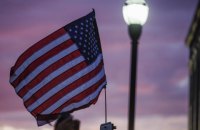 Сегодня в Украину прибудет третий самолет с американской военной помощью
