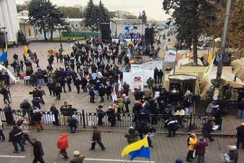 За порядком в палаточном городке следят около 700 полицейских и нацгвардейцев