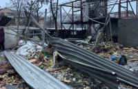 Ворог продовжує обстрілювати Донеччину: зруйновані адмінбудівлі та інфраструктурні об'єкти