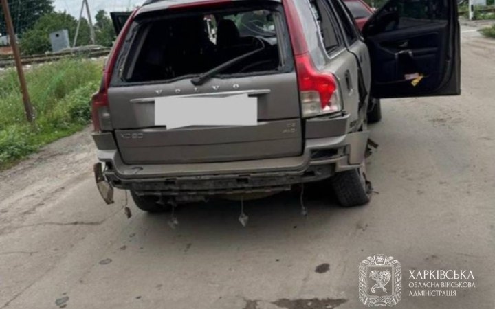 На Харківщині росіяни обстріляли авто з цивільними