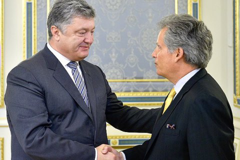 Порошенко зустрівся з першим заступником голови МВФ
