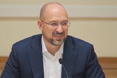 Шмыгаль: Правительство не будет менять модель адаптивного карантина на праздники